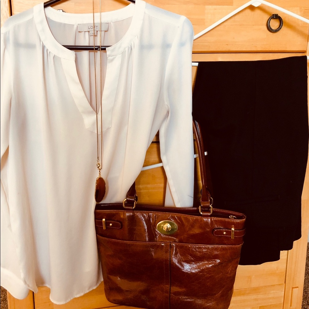LOFT NWOT Julie Skinny Black, 6